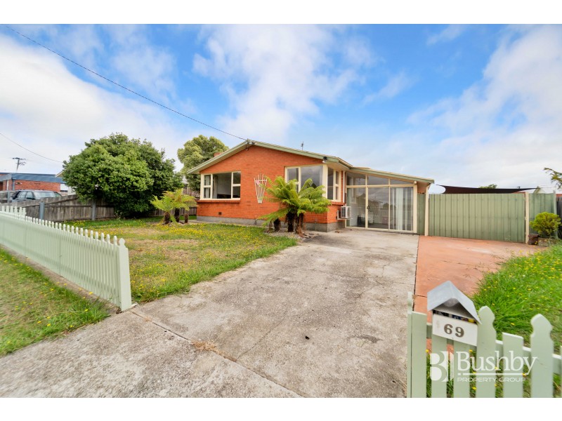 69 Paringa Avenue, Newnham TAS 7248