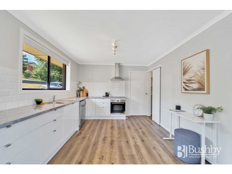 19 Kerran Crescent, South Launceston TAS 7249