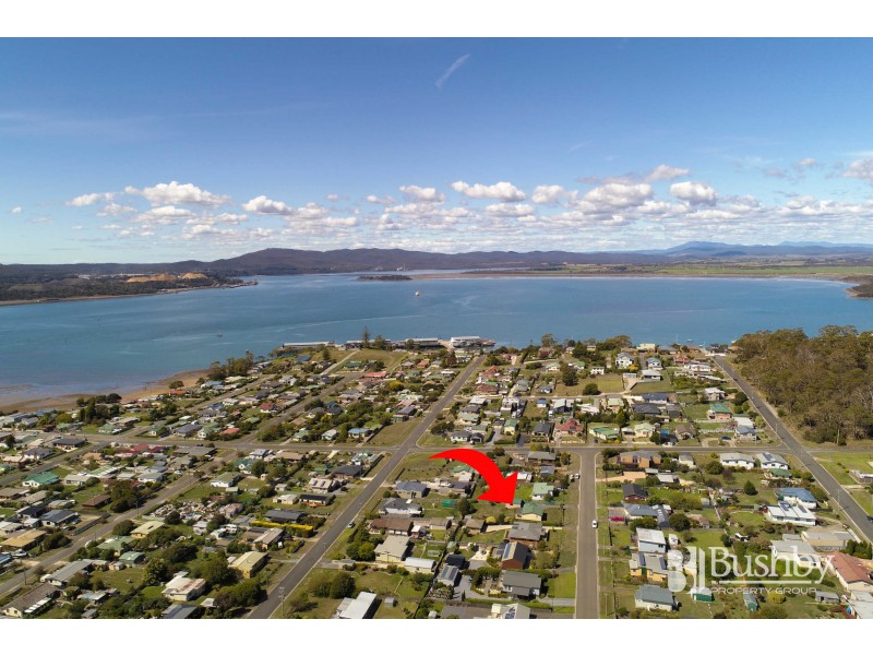 8 Ernest Street, Beauty Point TAS 7270