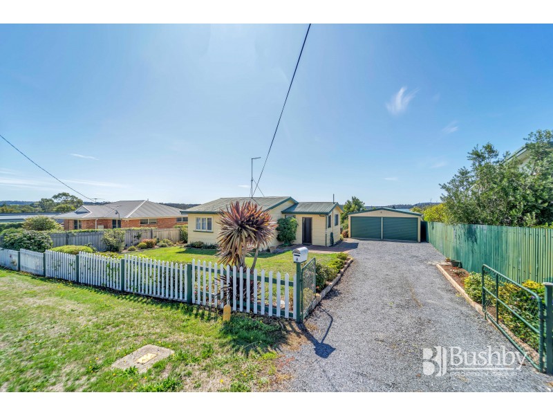 8 Ernest Street, Beauty Point TAS 7270