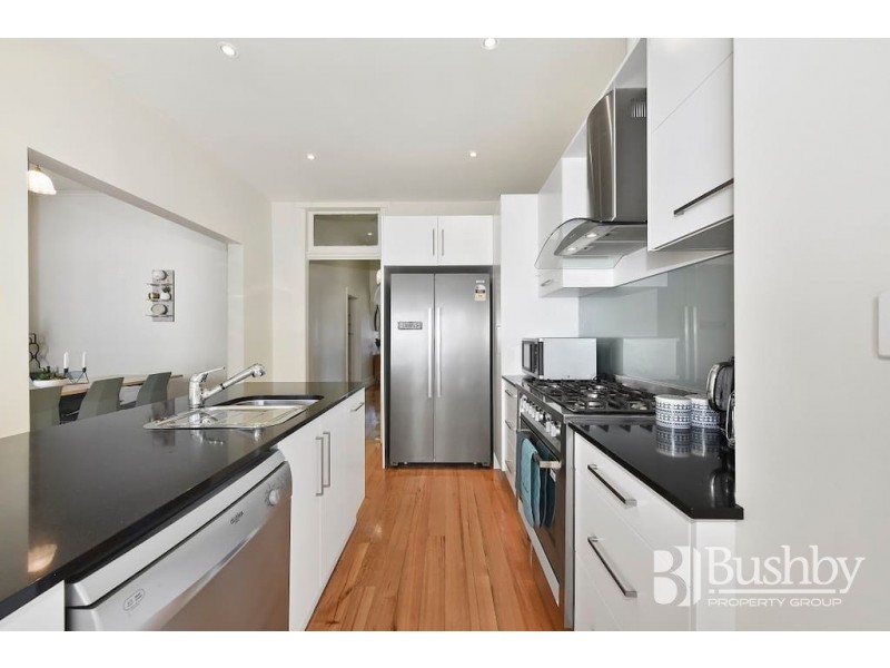 36 racecourse cres, Launceston TAS 7250