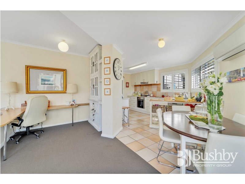 93 Gravelly Beach Rd, Gravelly Beach TAS 7276