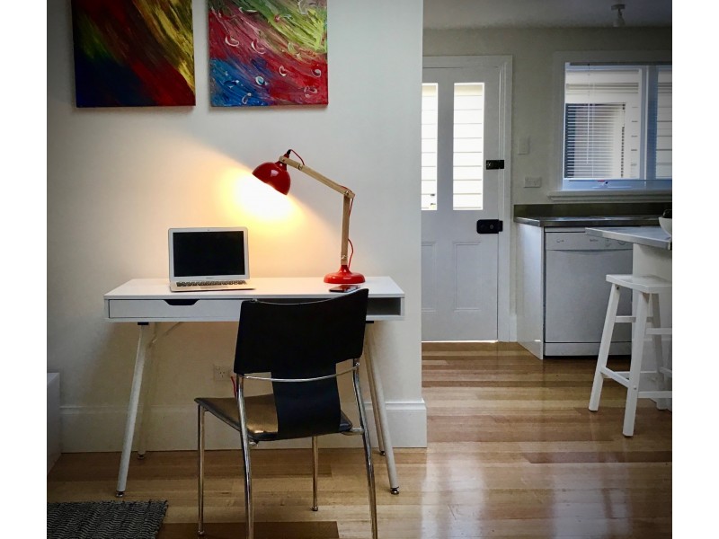 16 Gleadow St, Invermay TAS 7248