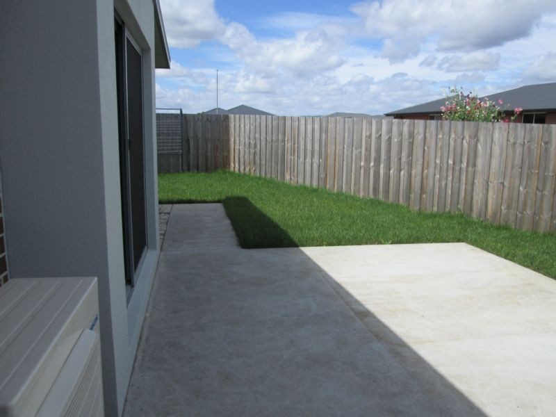 3/11 Eastfield Drive, Newnham TAS 7248