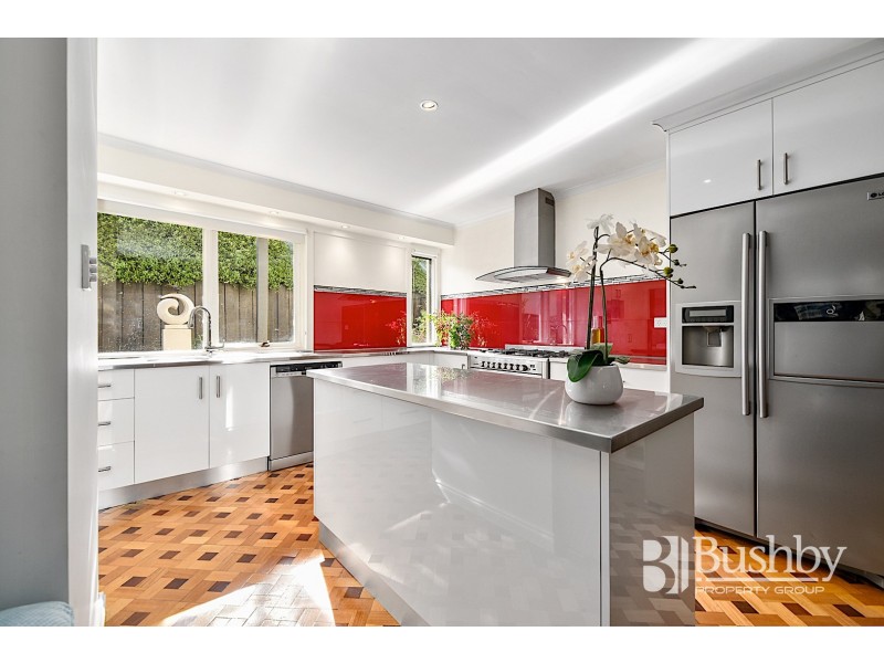 2 Kensington Gardens, Norwood TAS 7250