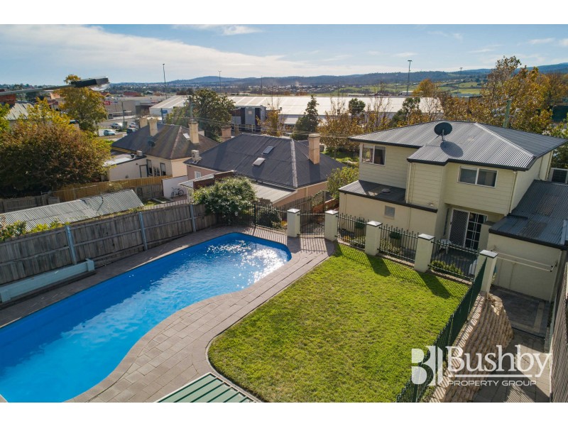 46 Racecourse Crescent, Launceston TAS 7250