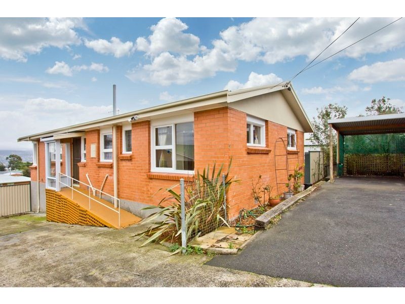 4 Cromwell Street, Ravenswood TAS 7250