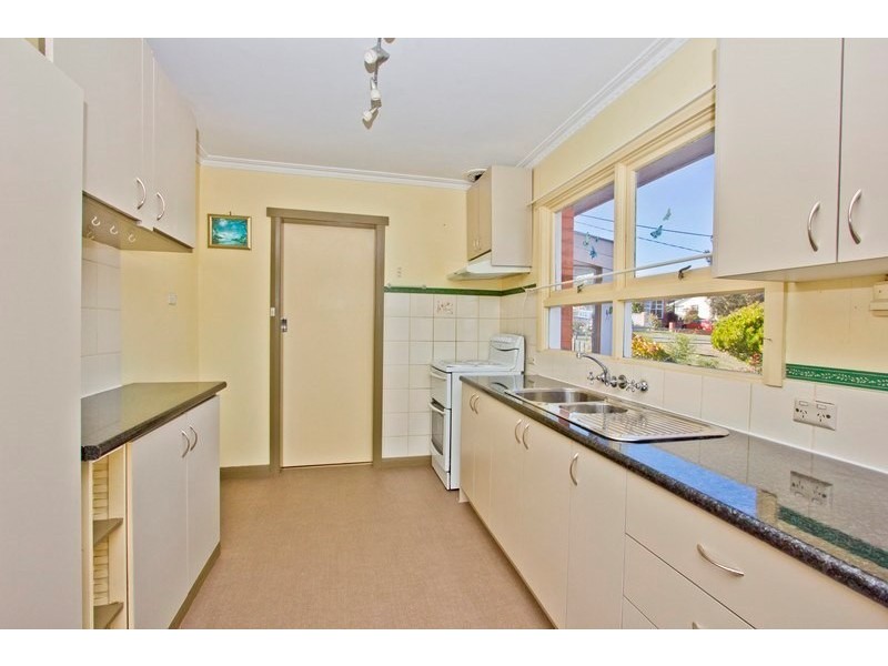4 Cromwell Street, Ravenswood TAS 7250