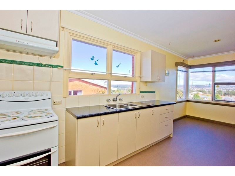4 Cromwell Street, Ravenswood TAS 7250