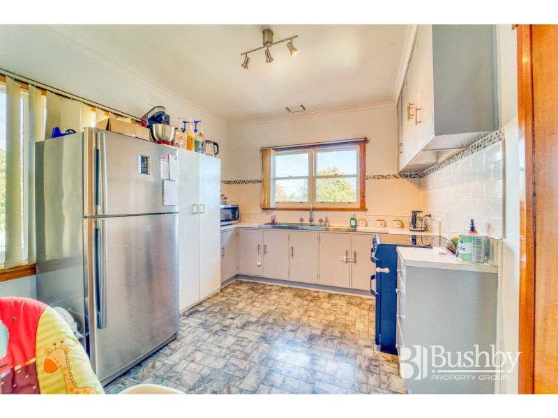 3 Swan Street, Newnham TAS 7248
