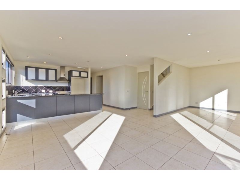 4/8 Albert Street, Youngtown TAS 7249