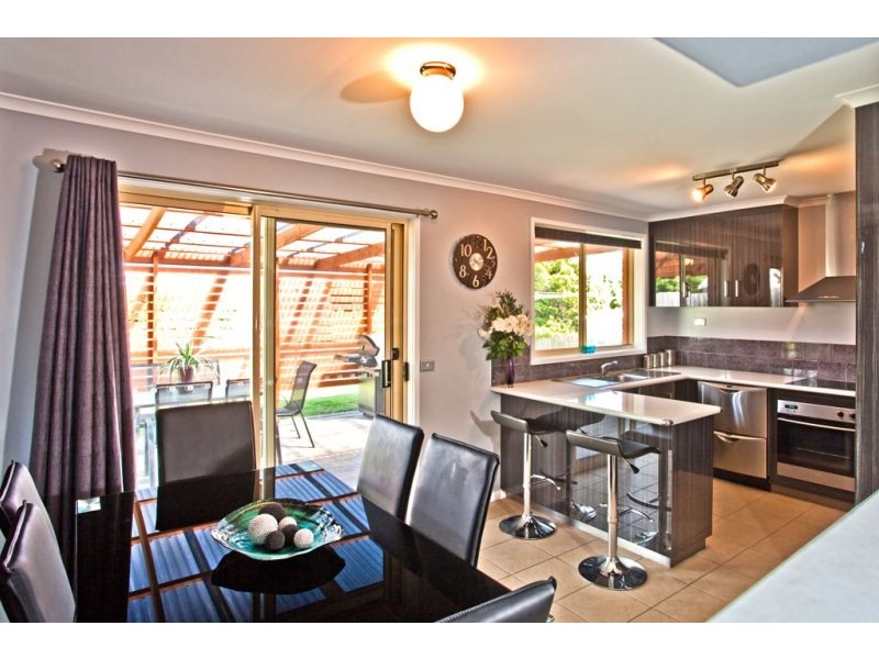 3 Picasso Place, Newnham TAS 7248