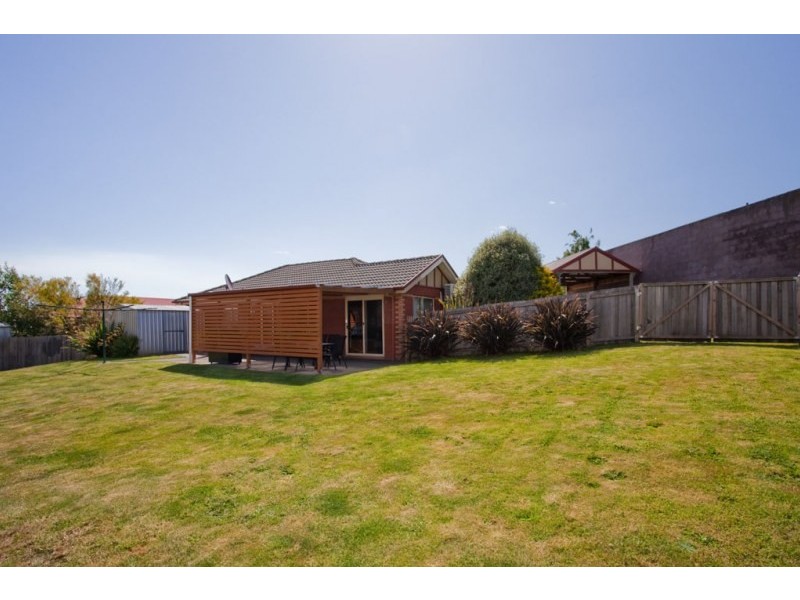 3 Picasso Place, Newnham TAS 7248