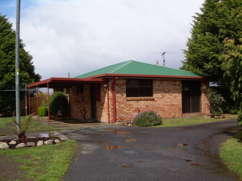 1/11 Drysdale Court, Newnham TAS 7248