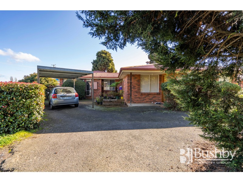 1/1-3 Newnham Close, Newnham TAS 7248