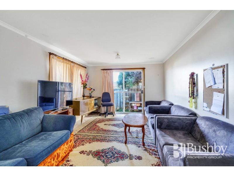 1/1-3 Newnham Close, Newnham TAS 7248
