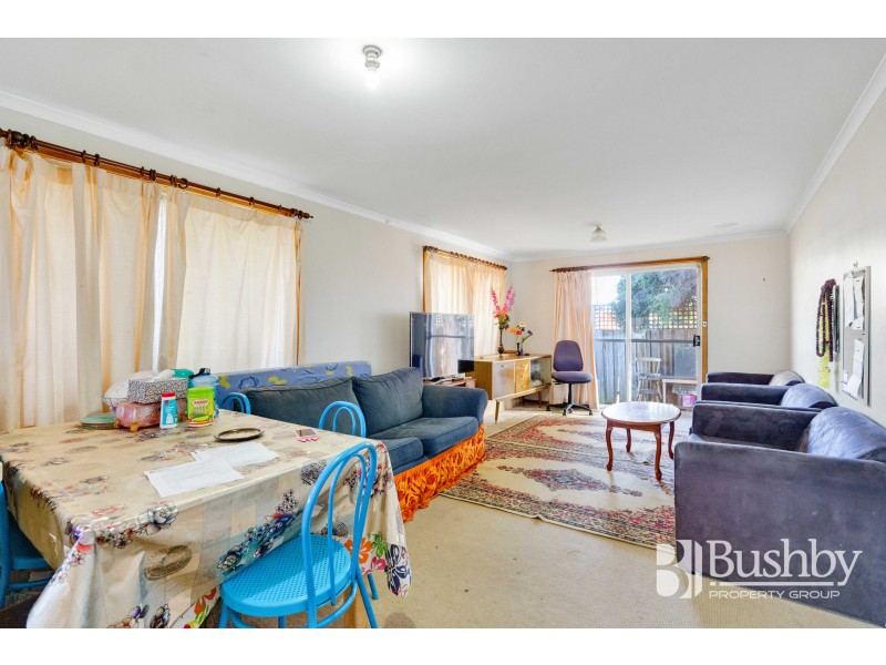 1/1-3 Newnham Close, Newnham TAS 7248