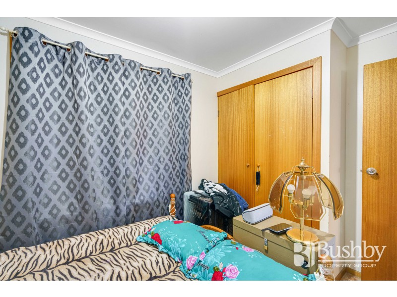 1/1-3 Newnham Close, Newnham TAS 7248