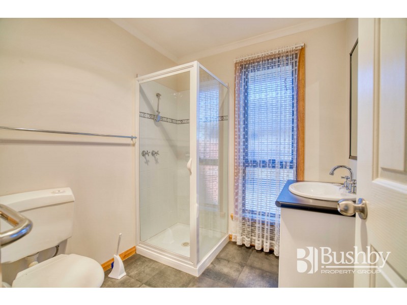 6 Bethune Place, Newnham TAS 7248