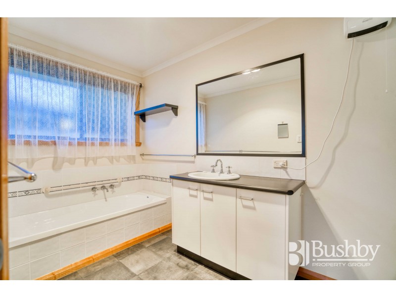 6 Bethune Place, Newnham TAS 7248