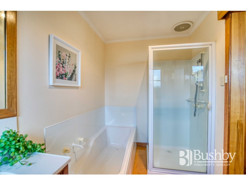 1 Kensington Gardens, Norwood TAS 7250