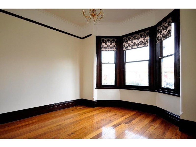 8 Henty Street, Invermay TAS 7248