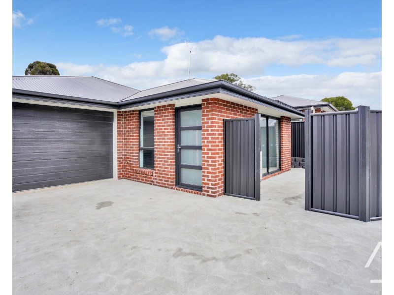 2/10 Herring Street, Punchbowl TAS 7249