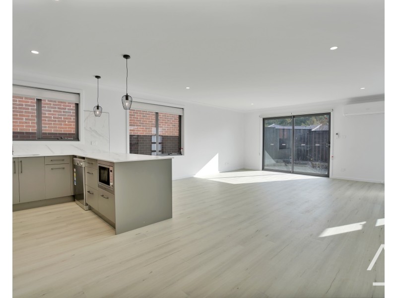 2/10 Herring Street, Punchbowl TAS 7249