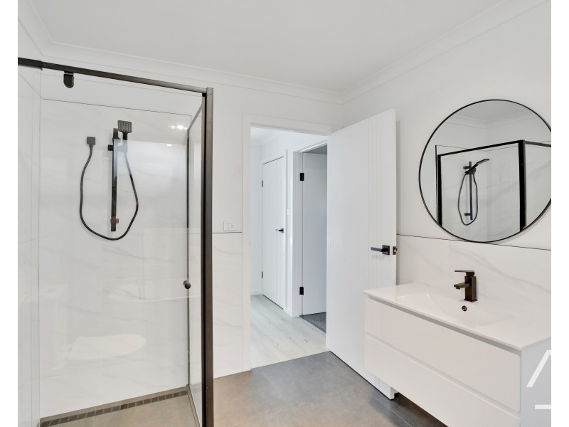 2/10 Herring Street, Punchbowl TAS 7249