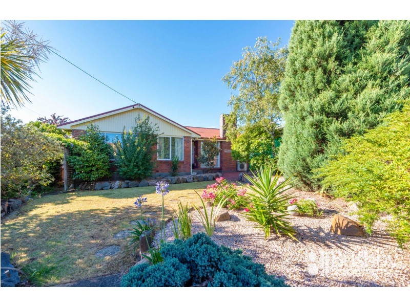 25 Helenwood Grove, Newnham TAS 7248