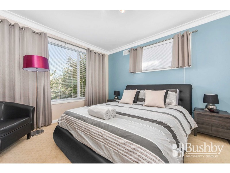 25 Helenwood Grove, Newnham TAS 7248