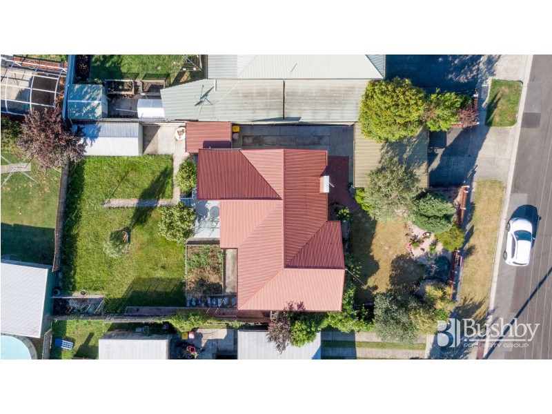 25 Helenwood Grove, Newnham TAS 7248