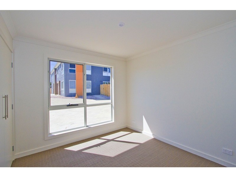 12/73 Foch Street, Mowbray TAS 7248