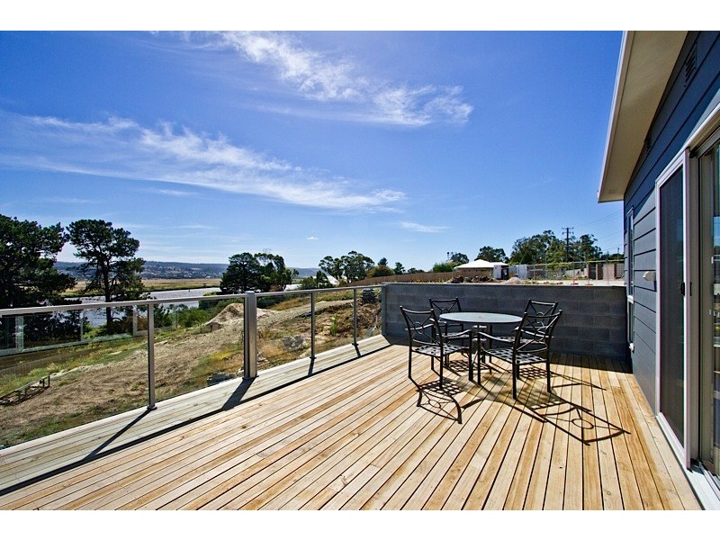 12/73 Foch Street, Mowbray TAS 7248