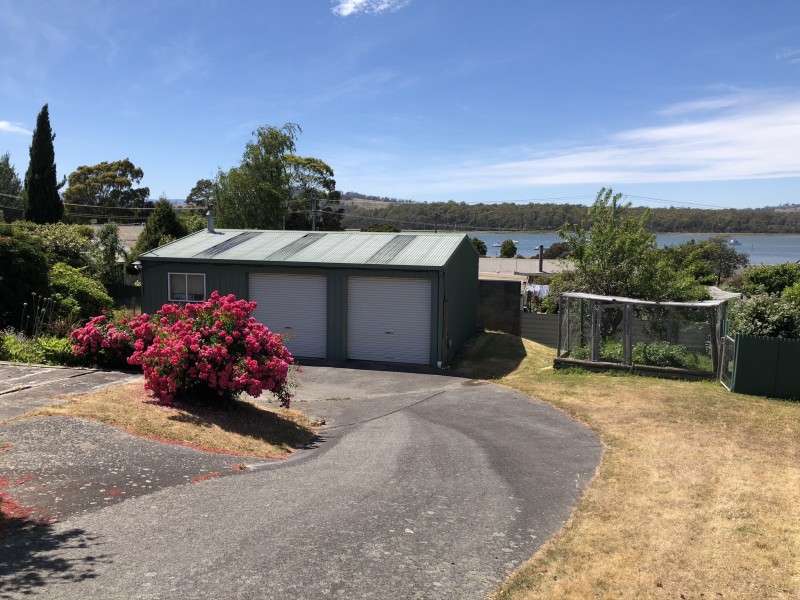 5a Taree Crescent, Gravelly Beach TAS 7276