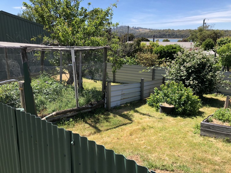 5a Taree Crescent, Gravelly Beach TAS 7276