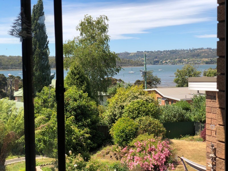 5 Taree Crescent,, Gravelly Beach TAS 7276