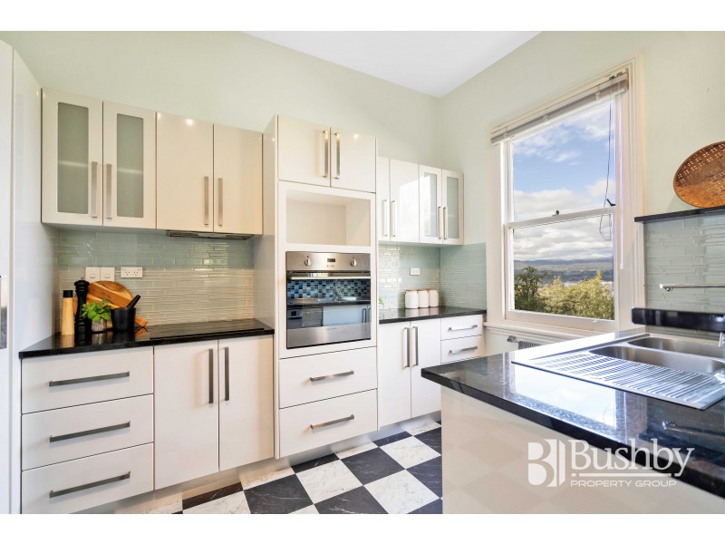 48 Bain Terrace, Trevallyn TAS 7250