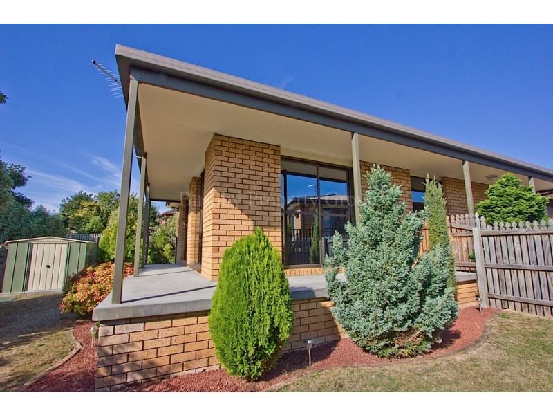2/9 Rennie Court, Norwood TAS 7250
