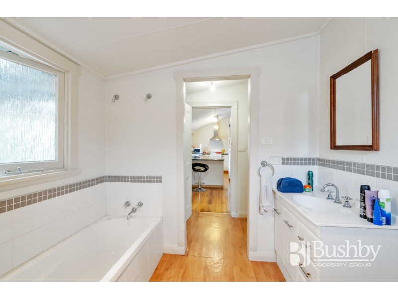 2 Waugh Street, Invermay TAS 7248