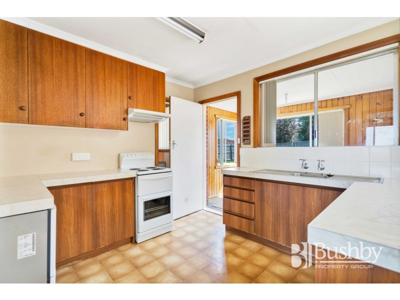 13 Arnold Street, Newnham TAS 7248