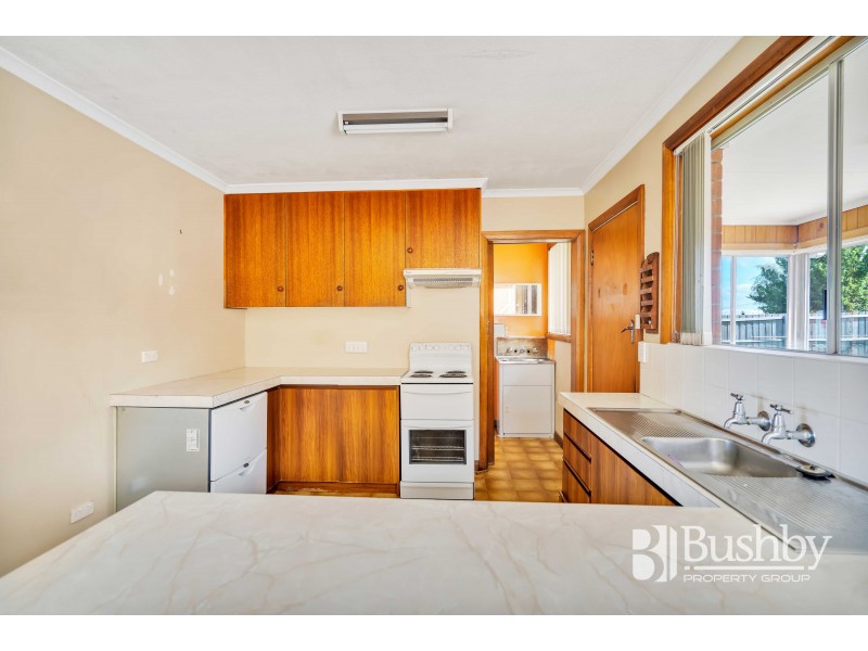 13 Arnold Street, Newnham TAS 7248