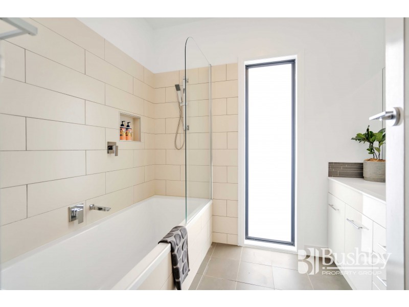 12 Westbury Road, South Launceston TAS 7249