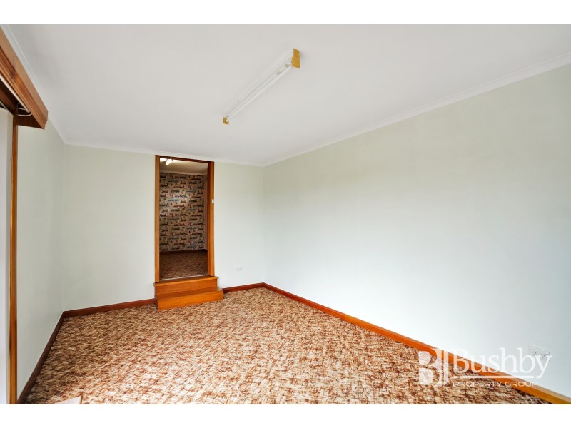 7 Helenwood Grove, Newnham TAS 7248