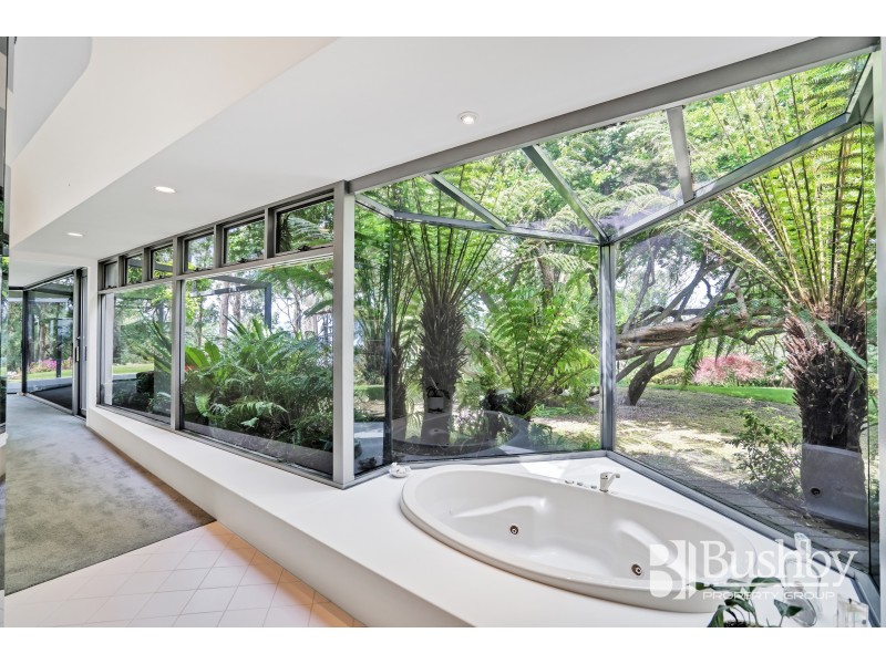 203 Rosevears Drive, Rosevears TAS 7277