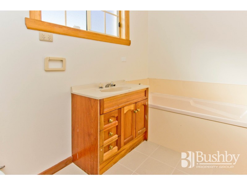 1/34 Longvista Road, Blackstone Heights TAS 7250