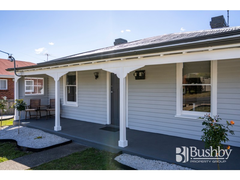 70 Tompsons Lane, Newnham TAS 7248