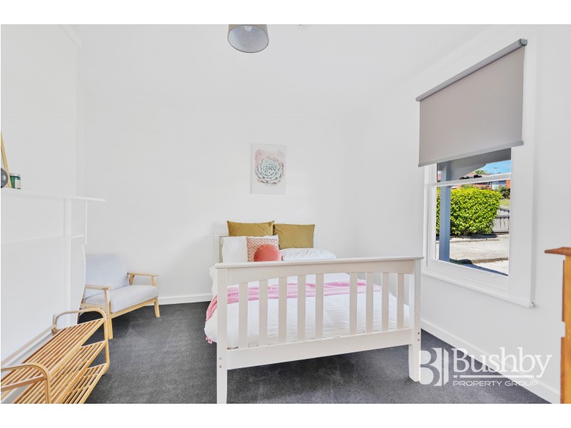 70 Tompsons Lane, Newnham TAS 7248