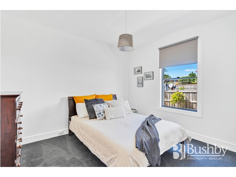 70 Tompsons Lane, Newnham TAS 7248