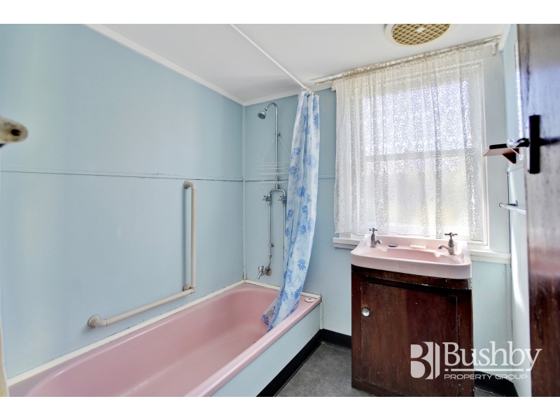 8 Russell Street, Invermay TAS 7248
